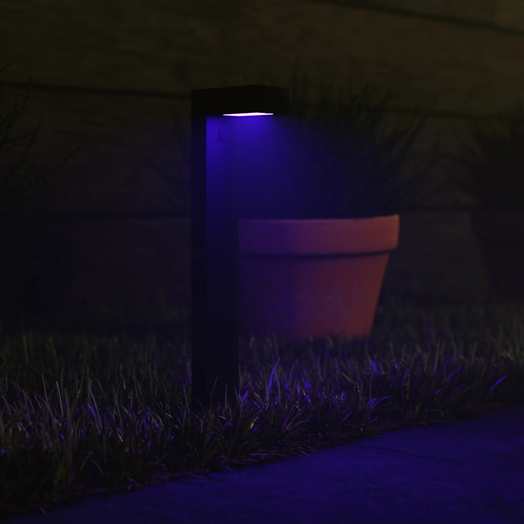 Hombli Smart Pathway Light - Single - Image 6