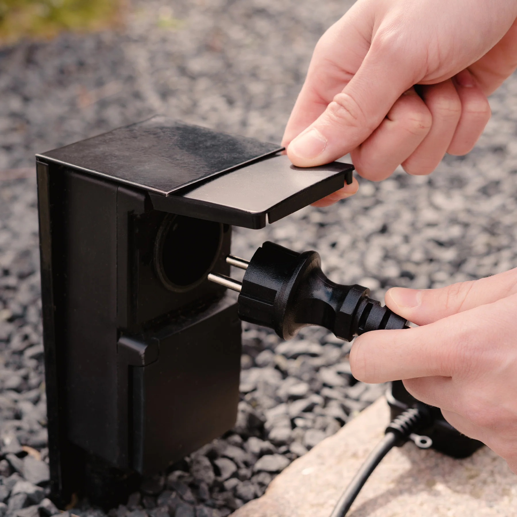 Hombli Smart Pathway Light Starter Kit - Image 12